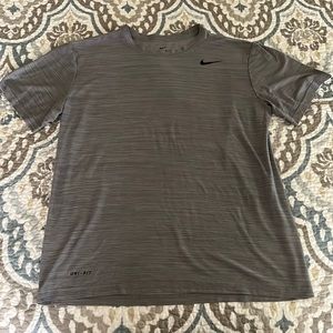 MEN'S • Nike Dri-Fit T-Shirt (M)